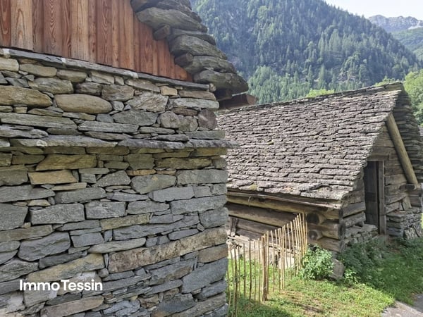 Rückzugsort im Maggiatal, Rustico mit 3000 m² Land an ruhiger Lage umgeben von einer atemberaubenden Naturkulisse 9
