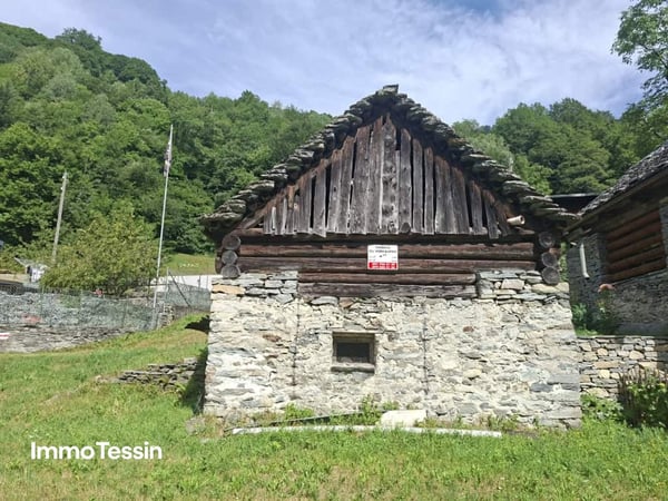 Rückzugsort im Maggiatal, Rustico mit 3000 m² Land an ruhiger Lage umgeben von einer atemberaubenden Naturkulisse 6