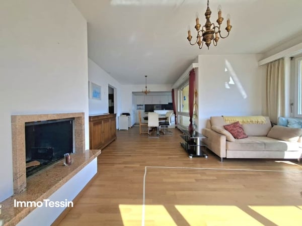 LOCARNO-MONTI: Grosse & moderne Wohnung mit fantastischer 180 Panorama Seesicht über den Lago Maggiore 7