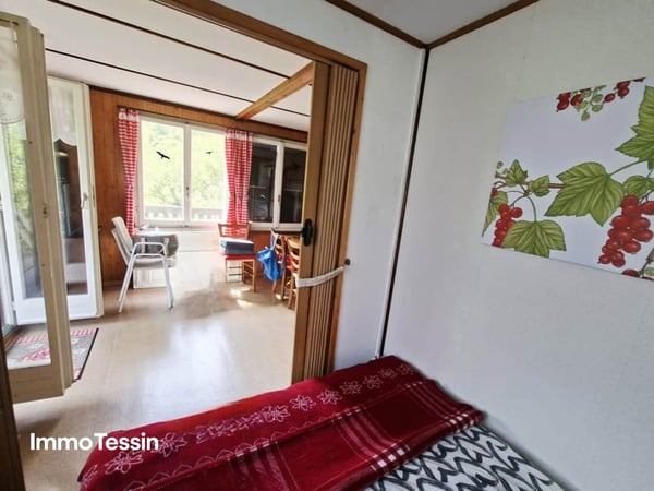 Gemütliches Tessiner Rustico an ruhiger Lage mit fantastischer Berg und Talsicht ins Bleniotal 8