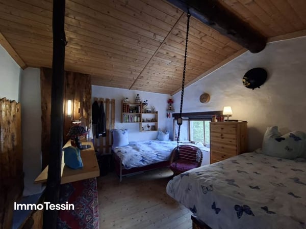 Charaktervolles Rustico an spektakulärer Aussichtslage auf einer authentischen Tessiner Alp im oberen Maggiatal 11