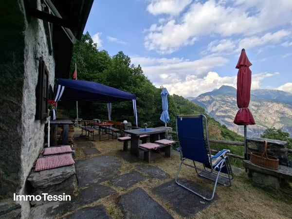 Charaktervolles Rustico an spektakulärer Aussichtslage auf einer authentischen Tessiner Alp im oberen Maggiatal 7