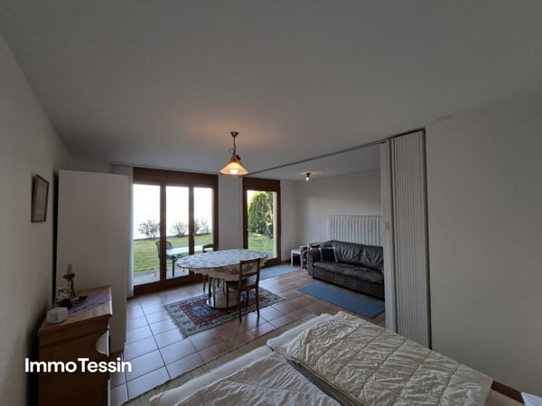 Haus mit atemberaubender 180 Panorama-Seesicht auf den Lago Maggiore, Terrasse, Garten und direkter Zufahrt 11