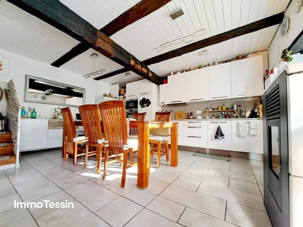 Gemütliches Tessiner Haus komplett renoviert an ruhiger Lage mit schönem Weitblick, Terrasse und Balkon 6