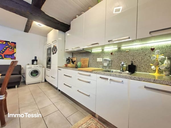 Gemütliches Tessiner Haus komplett renoviert an ruhiger Lage mit schönem Weitblick, Terrasse und Balkon 7