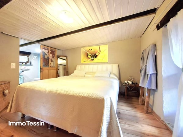 Gemütliches Tessiner Haus komplett renoviert an ruhiger Lage mit schönem Weitblick, Terrasse und Balkon 8