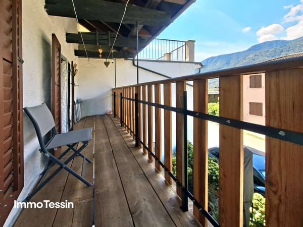Gemütliches Tessiner Haus komplett renoviert an ruhiger Lage mit schönem Weitblick, Terrasse und Balkon 5