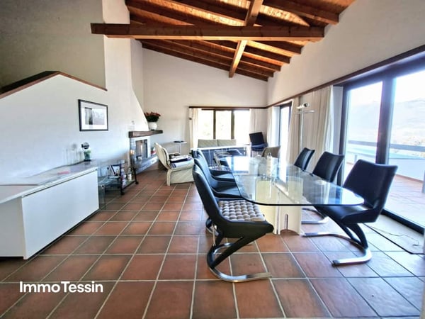 Wunderschöne Villa mit Pool und Einliegerwohnung an exklusiver Aussichtslage mit fantastischer 180 Grad Seesicht über den Lago Maggiore 8