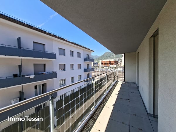 Attraktive Anlageimmobilie mit 19 Wohnungen und Gewerbe an zentraler top Lage in Chiasso 4