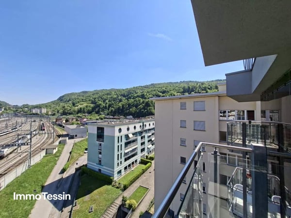 Attraktive Anlageimmobilie mit 19 Wohnungen und Gewerbe an zentraler top Lage in Chiasso 7