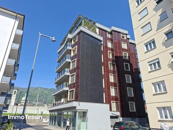 Attraktive Anlageimmobilie mit 19 Wohnungen und Gewerbe an zentraler top Lage in Chiasso 2