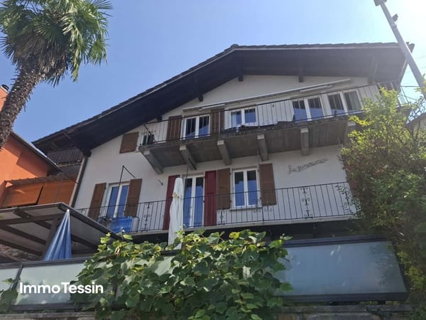 Traditionelles Tessinerhaus mit 2 separaten Wohnungen und atemberaubende Sicht auf den Lago Maggiore 6