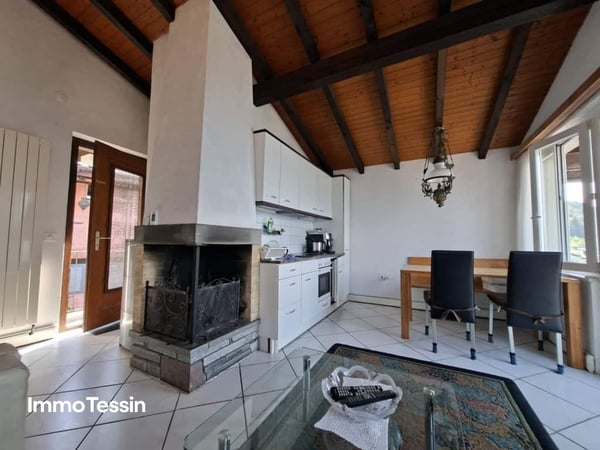 Traditionelles Tessinerhaus mit 2 separaten Wohnungen und atemberaubende Sicht auf den Lago Maggiore 7