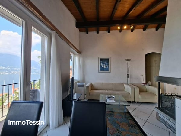 Traditionelles Tessinerhaus mit 2 separaten Wohnungen und atemberaubende Sicht auf den Lago Maggiore 9