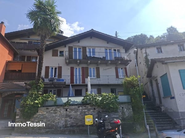 Traditionelles Tessinerhaus mit 2 separaten Wohnungen und atemberaubende Sicht auf den Lago Maggiore 5