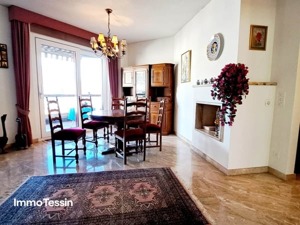 GELEGENHEIT: Luxuswohnung an top Lage mit Pool & Seesicht über Lugano auf den Lago Lugano 8
