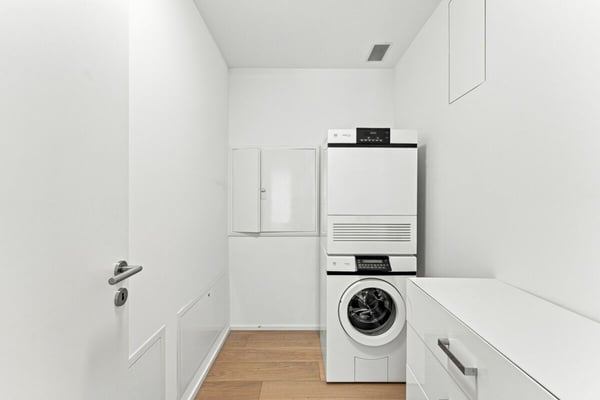 3.5 Zimmerwohnung mit einmaliger Seesicht 10