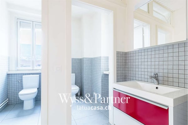 Chiasso, ufficio di 180 mq + locale separato 9