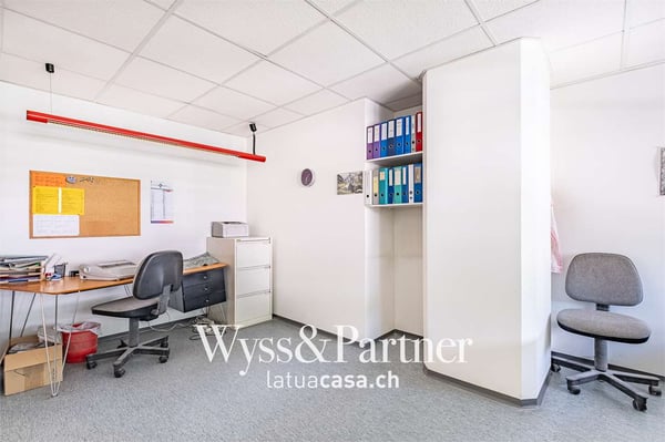 Locarno - pratico e spazioso ufficio 5