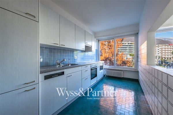 AFFITTASI ATTICO 1.5 LOCALI DIRETTAMENTE SUL LAGO 4