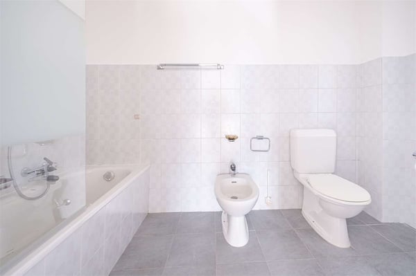 Tegna - Palazzina con 4 appartamenti in vendita 5