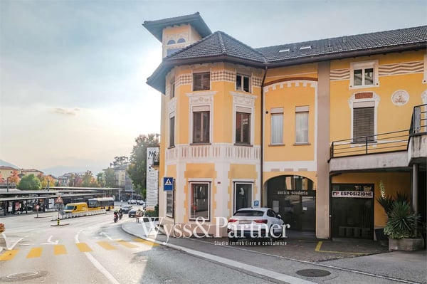 Muralto - Ampio spazio commerciale in affitto 6