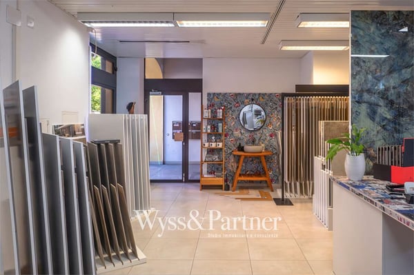 Muralto - Ampio spazio commerciale in affitto 2