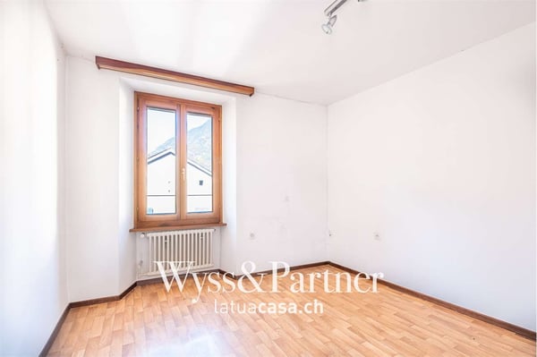 Malvaglia - Ampio appartamento duplex 4