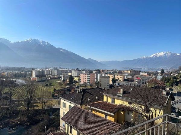 Gordola - Casa unifamiliare allo stato grezzo con splendida vista lago 2