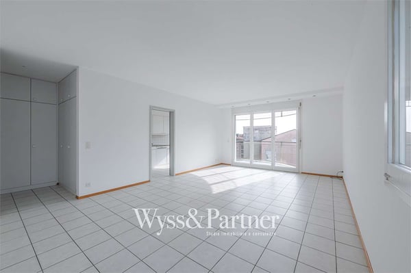 Spazioso 4,5 locali a Morcote con ampio balcone e vista lago 1