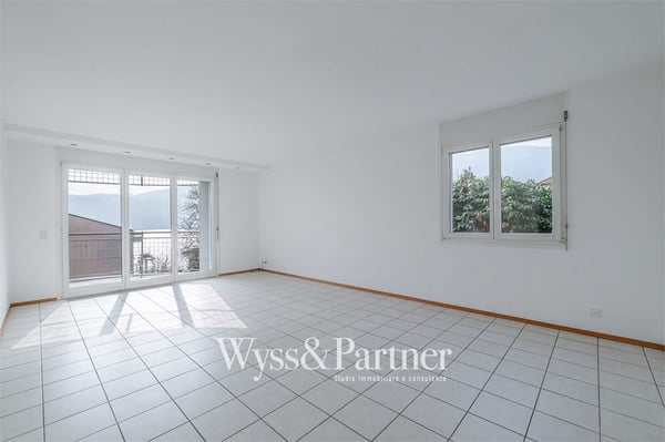 Spazioso 4,5 locali a Morcote con ampio balcone e vista lago 2