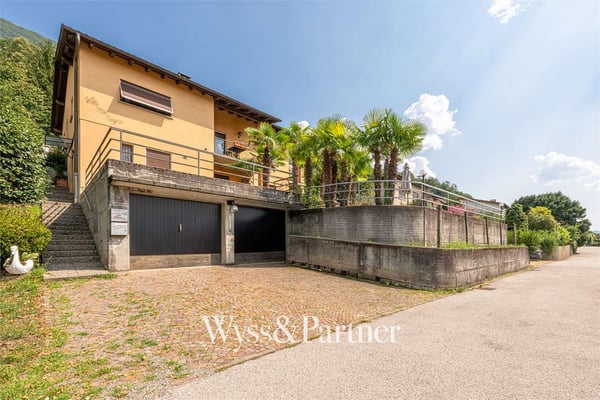 3,5 locali con giardino privato, terrazza e piscina a Pregassona 13