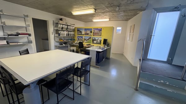 TESSERETE - Modernes Büro mit 2 Räumen 8