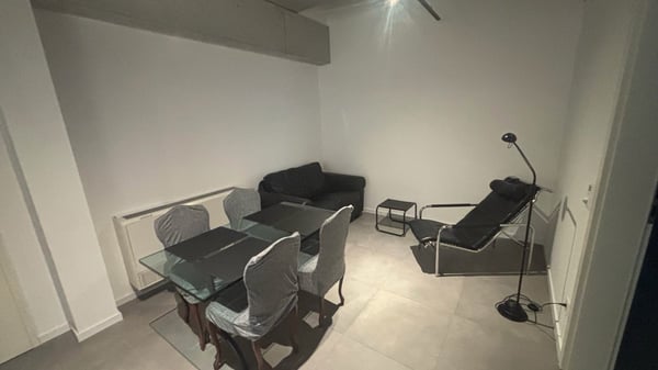 MEZZOVICO - ufficio nuovo, luminoso e moderno 6