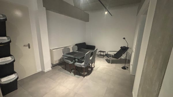 MEZZOVICO - ufficio nuovo, luminoso e divisibile 6