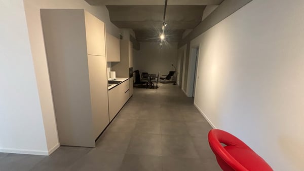 MEZZOVICO - ufficio nuovo, luminoso e divisibile 4