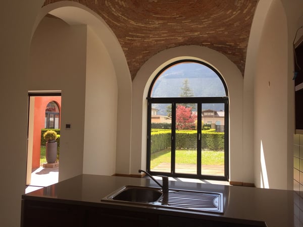 MELANO – MERAVIGLIOSO APPARTAMENTO DUPLEX 4.5 LOCALI 1