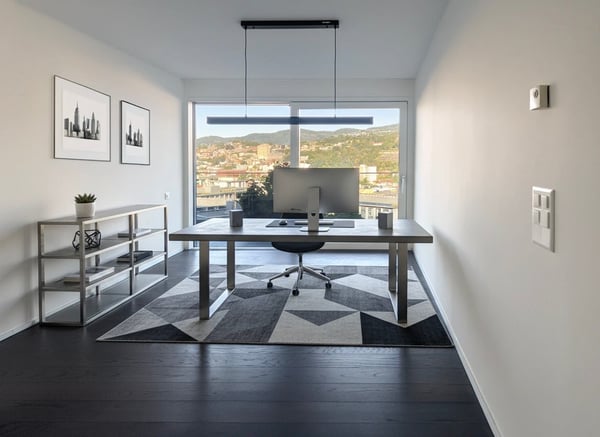 Elegante attico con grandissima terrazza coperta 17