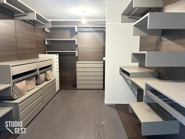 Elegante attico con grandissima terrazza coperta 19