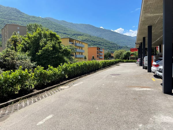 Ultimo spazio commerciale al 2° piano 13