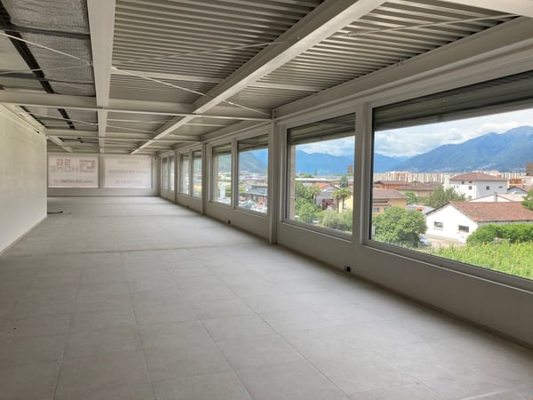 Ultimo spazio commerciale al 2° piano 7