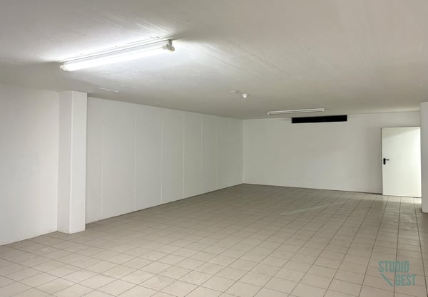 Magazzino in affitto – Manno, Via Cantonale 3