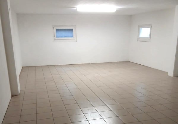 Magazzino in affitto – Manno, Via Cantonale 2