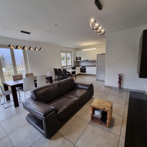 Breganzona , Soleggiata   Ampia Casa Indipendente con tre appartamenti , Giardino  privato 7