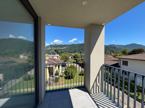 NEUE Wohnung in der Nähe vom Seeufer und Bahn, auch als Ferienwohnung! 3