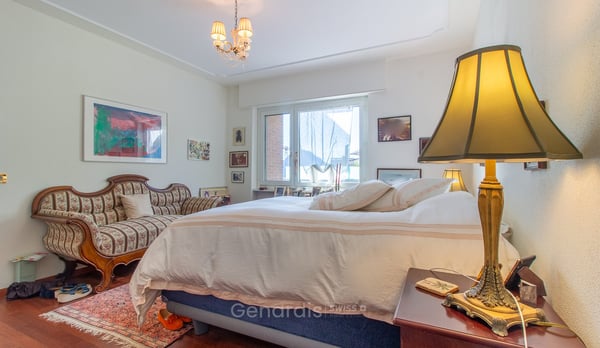 Elegante Attico con Vista Aperta e Piscina Panoramica – Porza (Lugano) 25