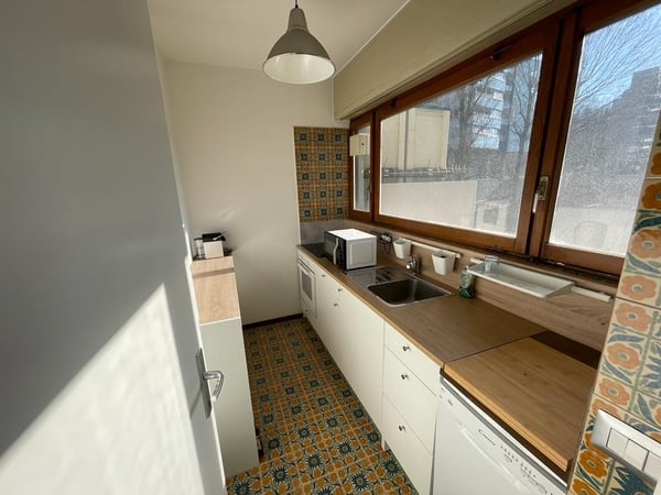 Comodità, Appartamento loc 1.5, con Terrazza, vista panoramica, cantina 9