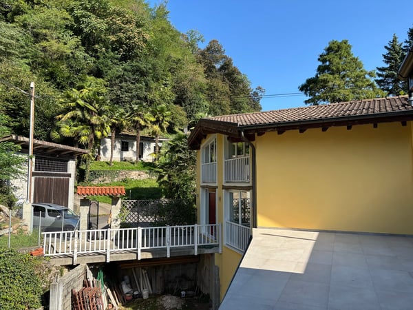 Ferienhaus in Der Nähe von Figino/Lugano / Graziosa casa con terrazzo, doppio box auto + posteggio 8