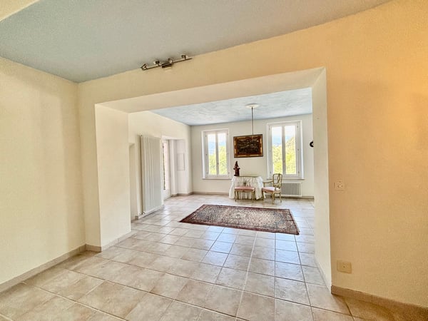 Casa unifamiliare con vista panoramica a Figino + 2 lotti terreno 2