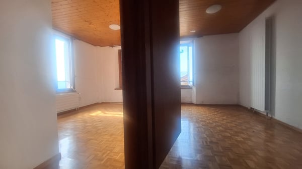 Ampia Casa di Nucleo, Vista aperta, con Terrazza, Posti auto, Giardino privato 10